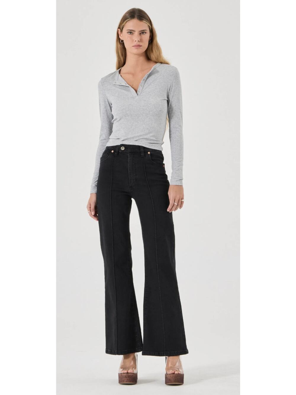 Rolla's East Coast High Rise Flare in Black Denim Size 25